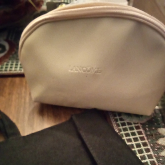Lancome tote and (cosmetic travel bag extra) - Picture 7 of 7